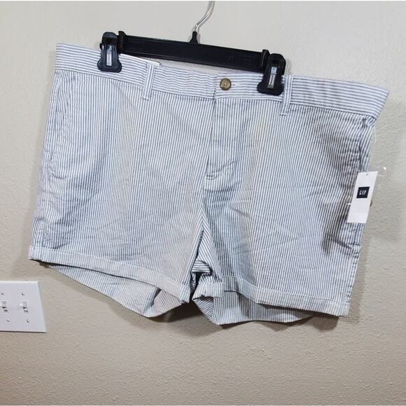 Gap striped 4 inch the girlfriend Blue White Striped shorts plus Size 18 New! - Picture 1 of 6